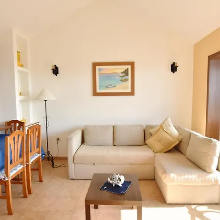 El Charcon Beach-front Arrieta Appartement *